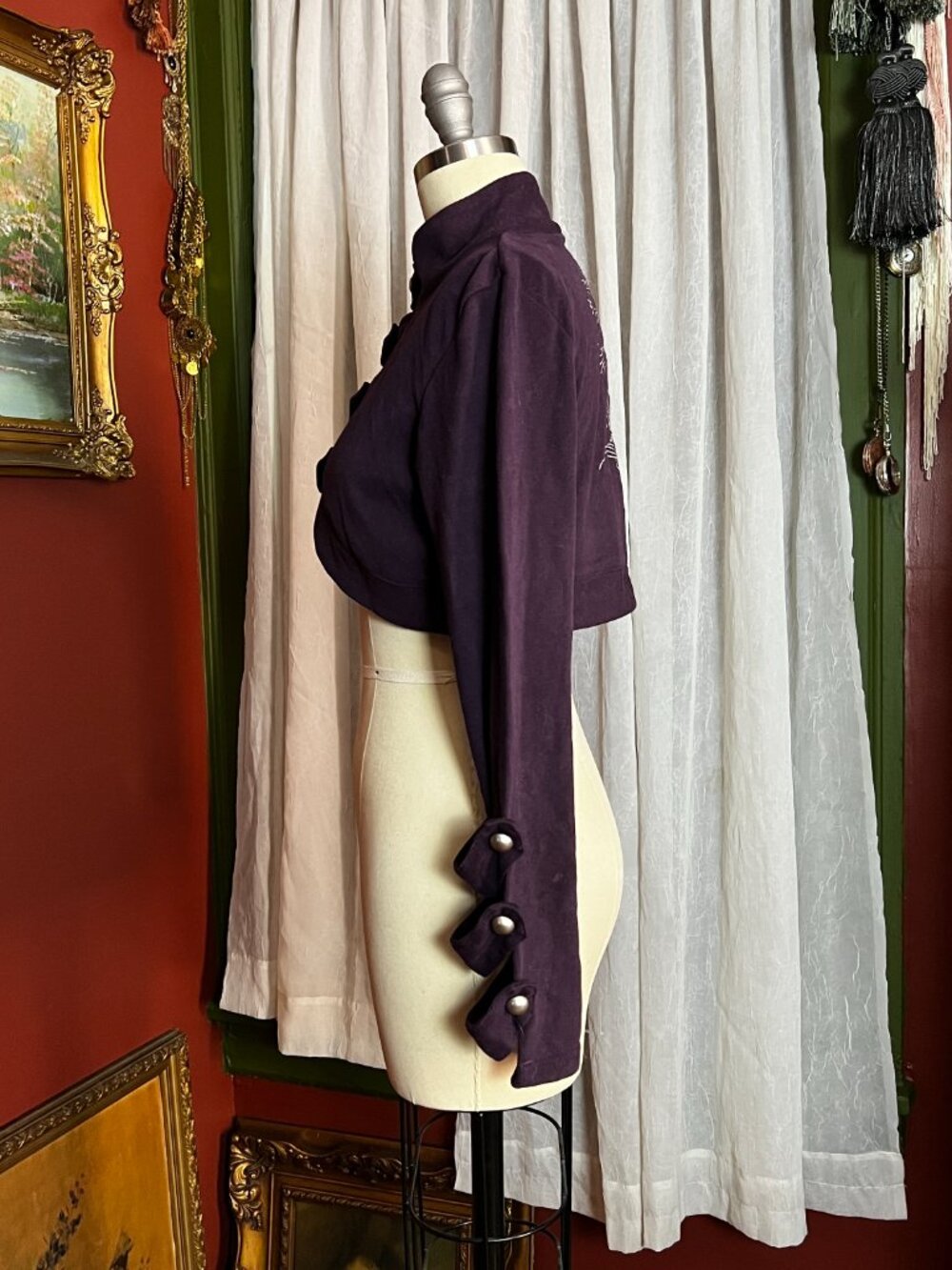 Cropped Jacket - Picture 4 of 11